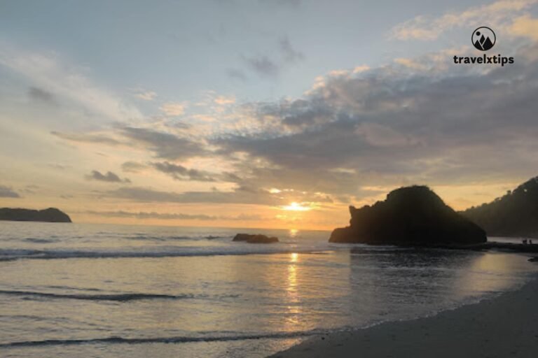 Playitas Beach in Quepos